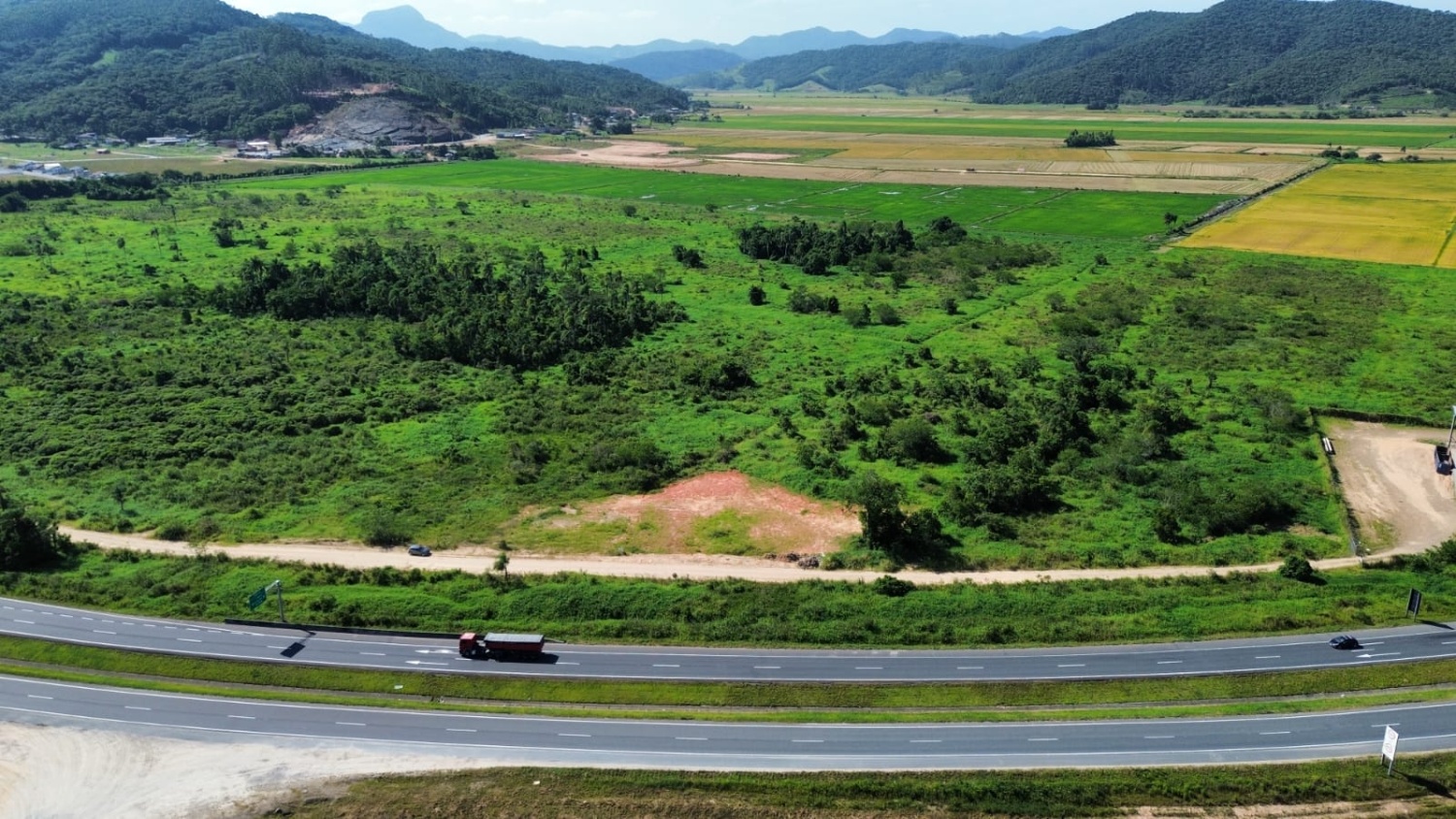 Área de Terra em Ilhota - SC na BR-470 - foto 5
