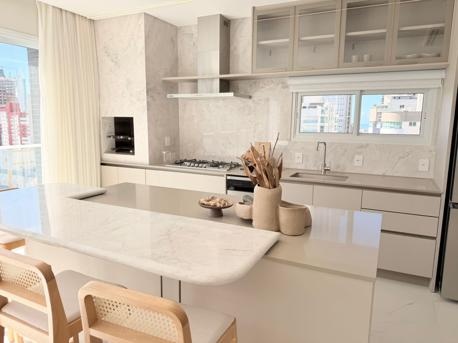 Apartamento no Ed. Timeless em Balneário Camboriú - foto 4
