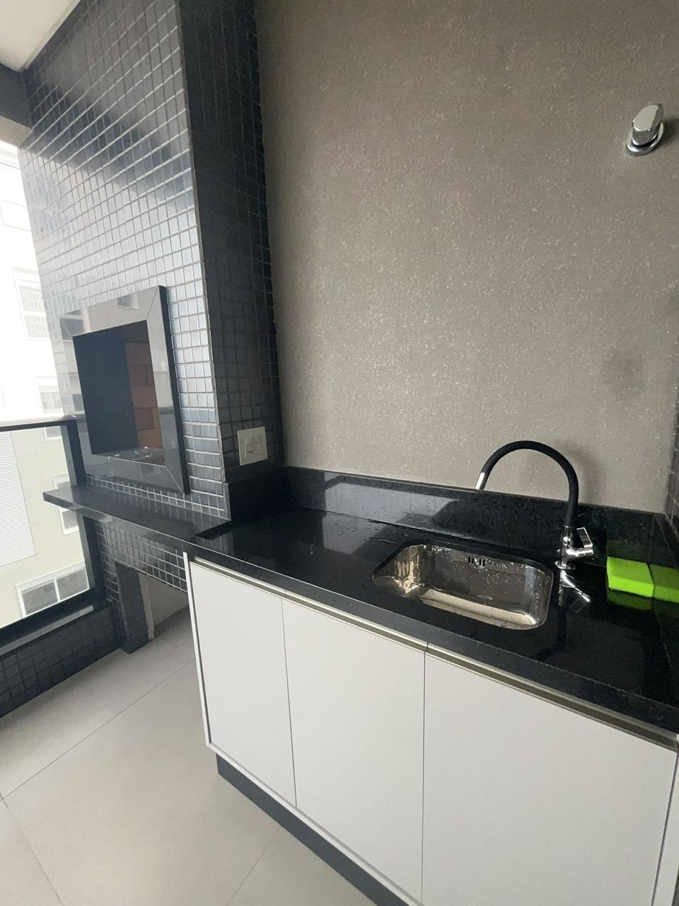 Apartamento no Ed. Aquamarine Residence na Praia Brava - foto 6