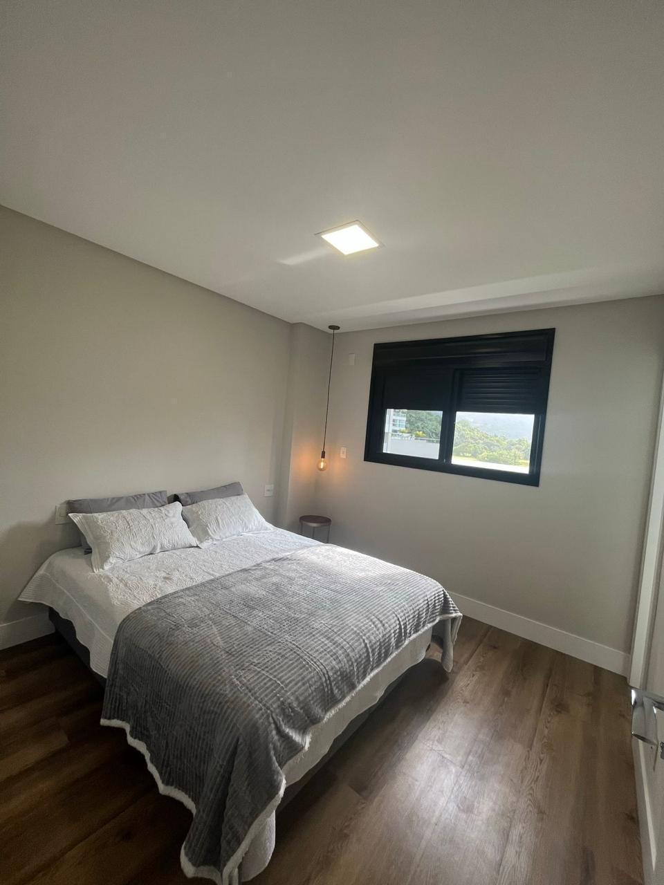 Apartamento no Ed. Aquamarine Residence na Praia Brava - foto 9