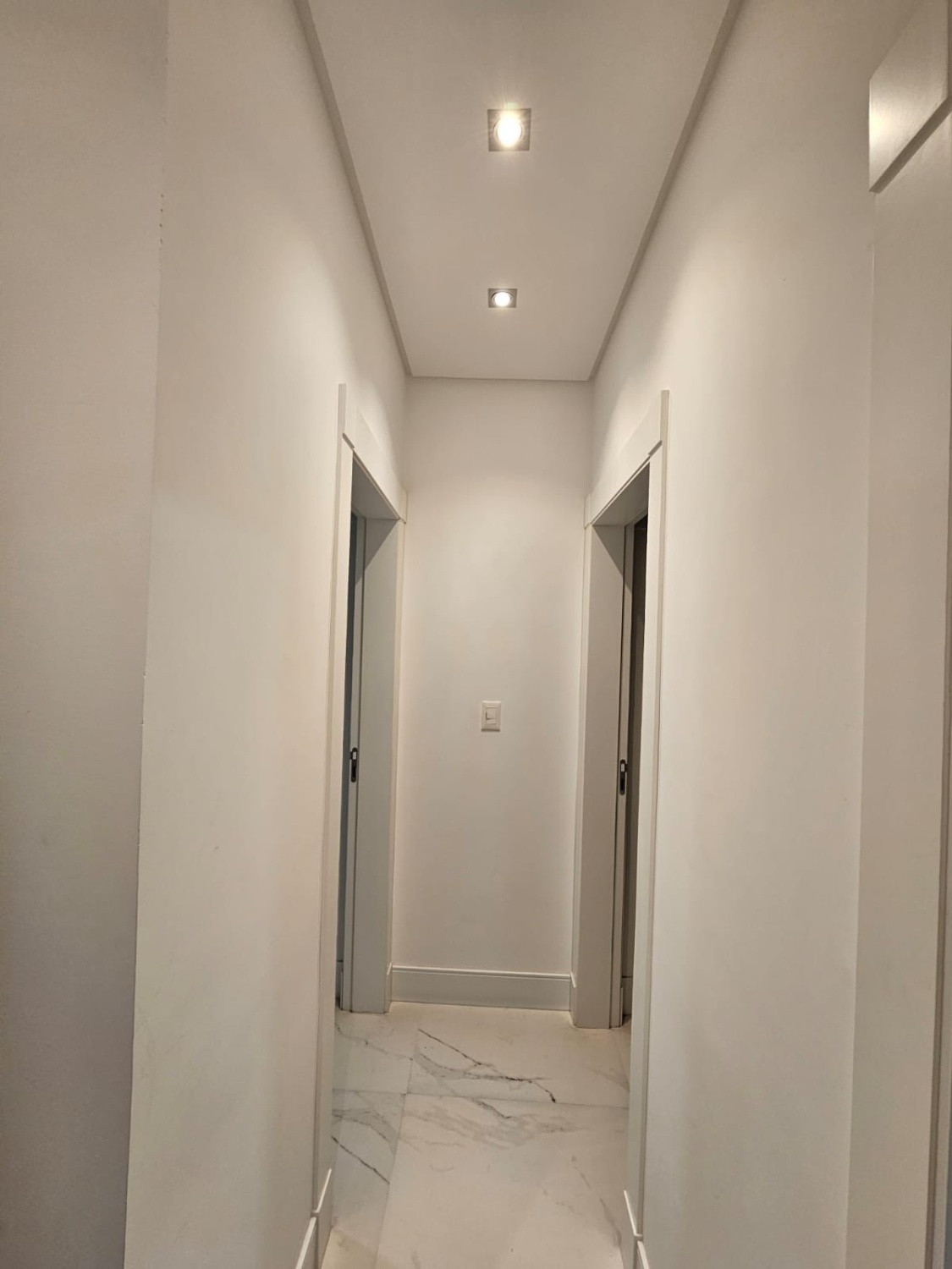 Apartamento no Ed. Carmel Residence em Itapema - foto 10