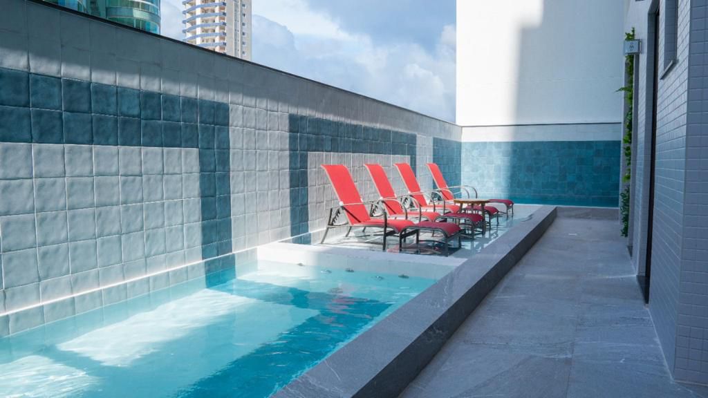 Apartamento no Ed. Carmel Residence em Itapema - foto 36