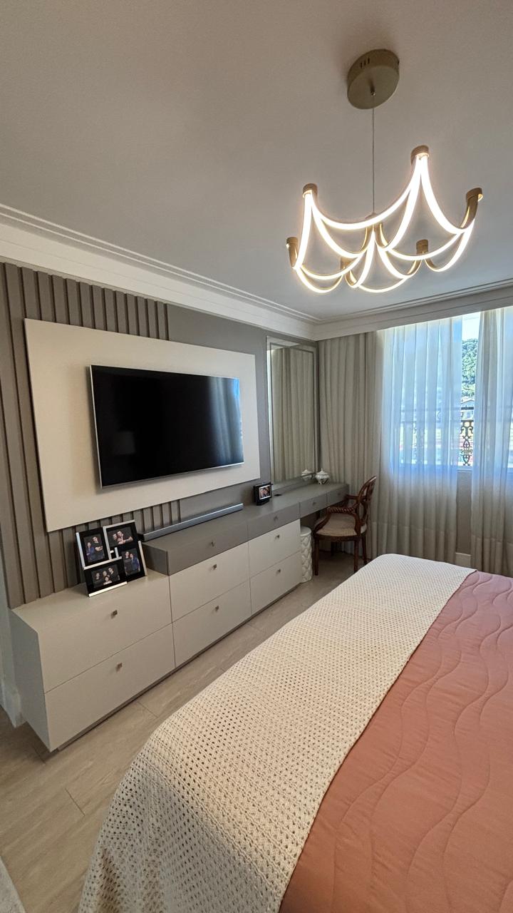 Casa Neoclássica no Cond. Caledônia Private Village em Camboriú - foto 8