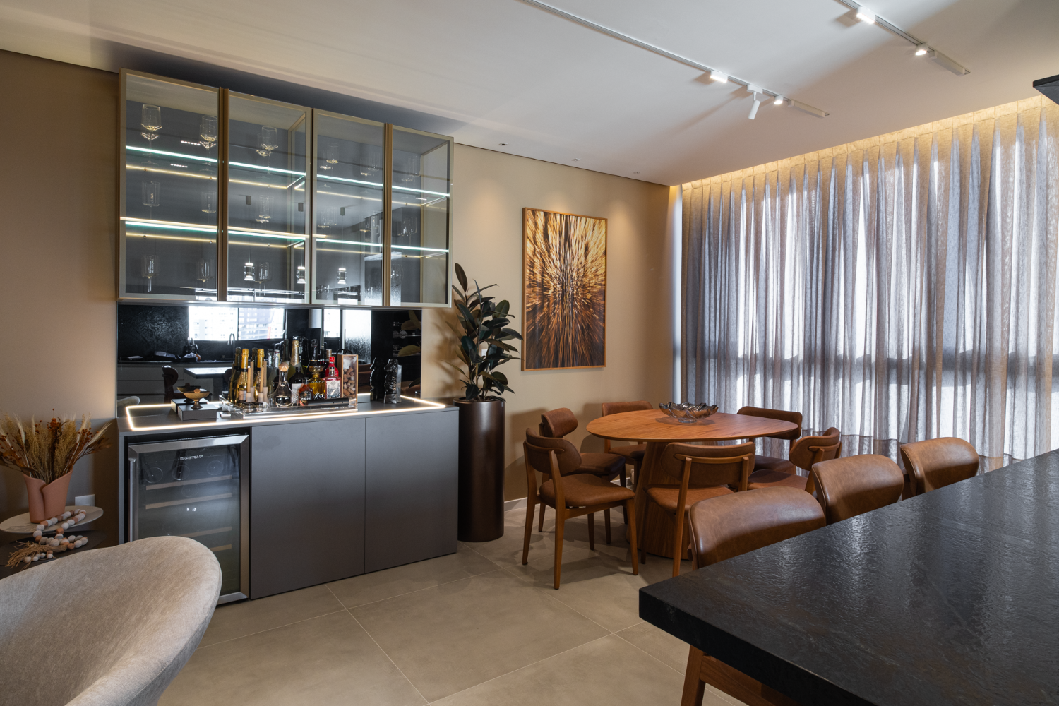 Apartamento no Ed. Farol de Valença em Balneário Camboriú - foto 3