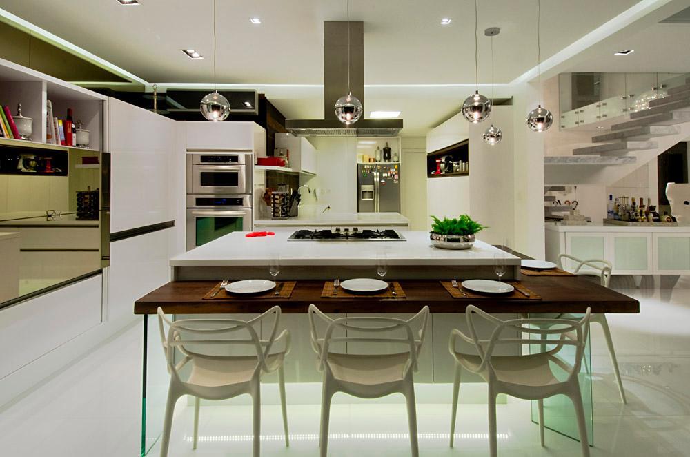 Casa no Cond. Bella Vista Residence Club em Balneário Camboriú - foto 3