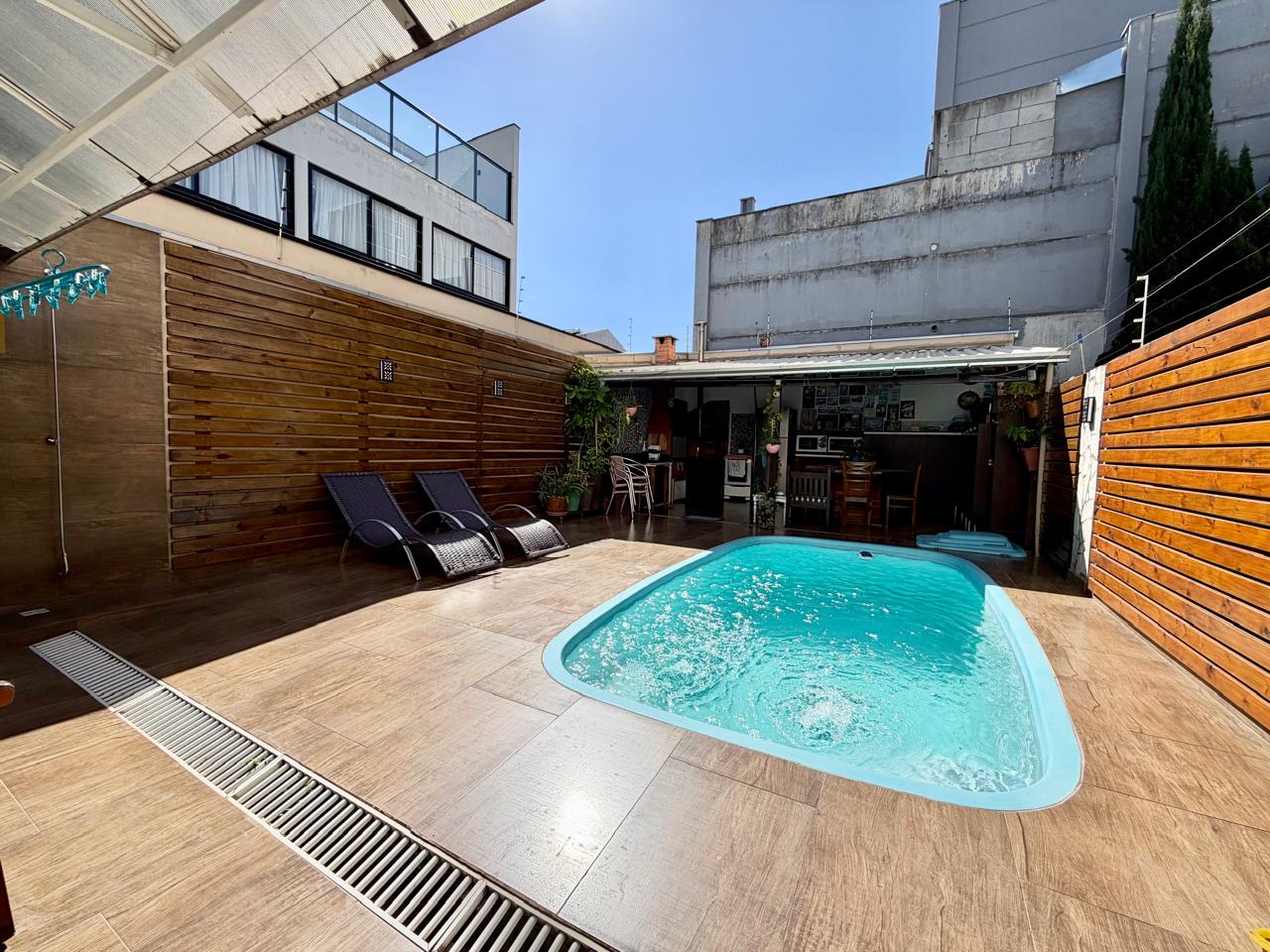 Casa Contemporânea na Praia dos Amores - foto 3