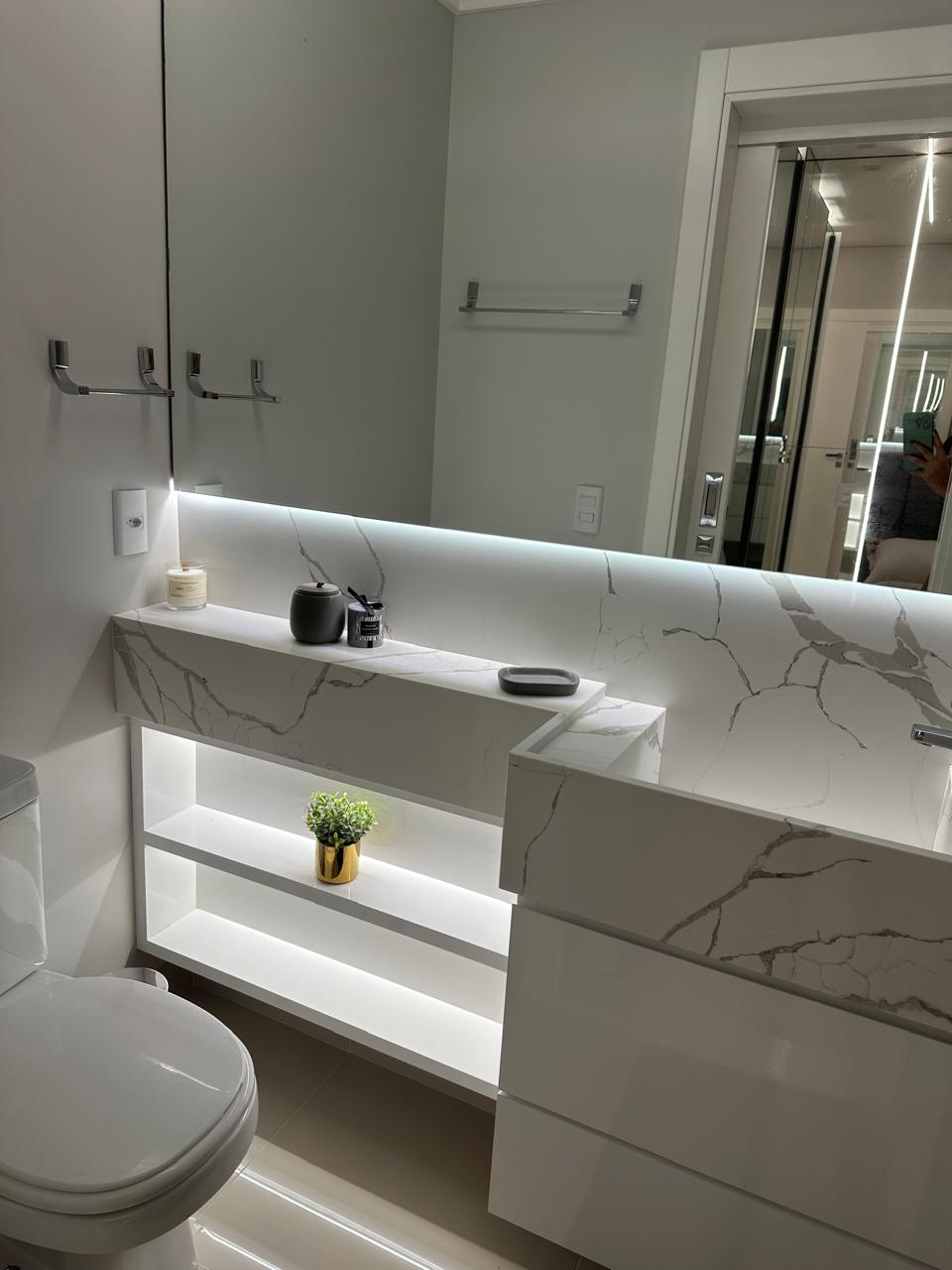 Apartamento no Ed. Vision Tower em Balneário Camboriú - foto 21