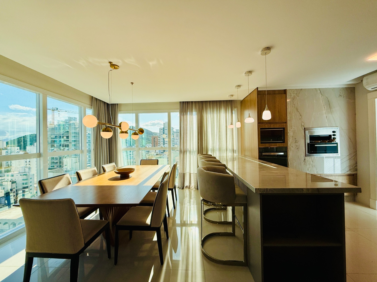 Apartamento no Ed. Eleganza Tower em Balneário Camboriú