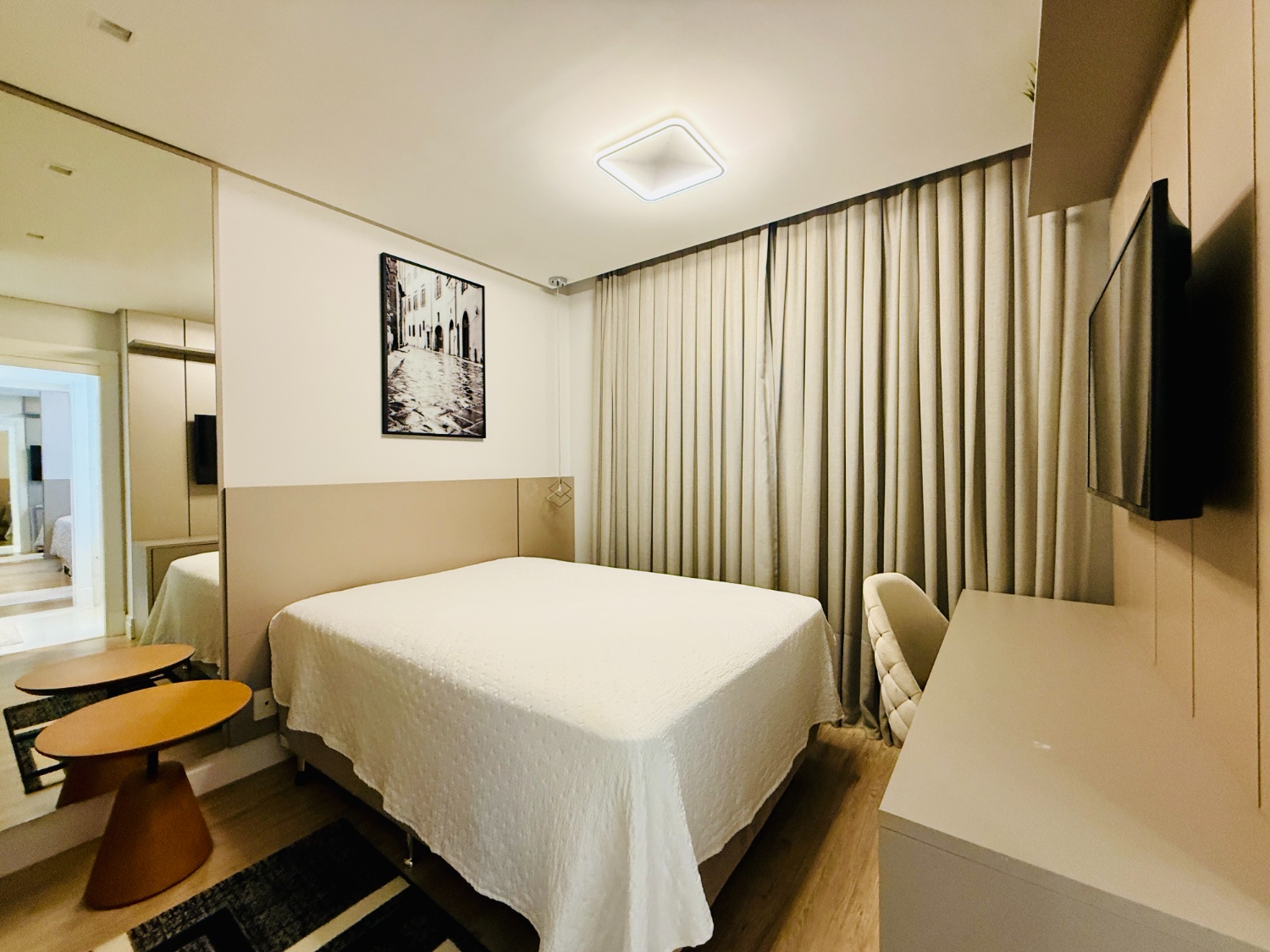 Apartamento no Ed. Eleganza Tower em Balneário Camboriú - foto 13