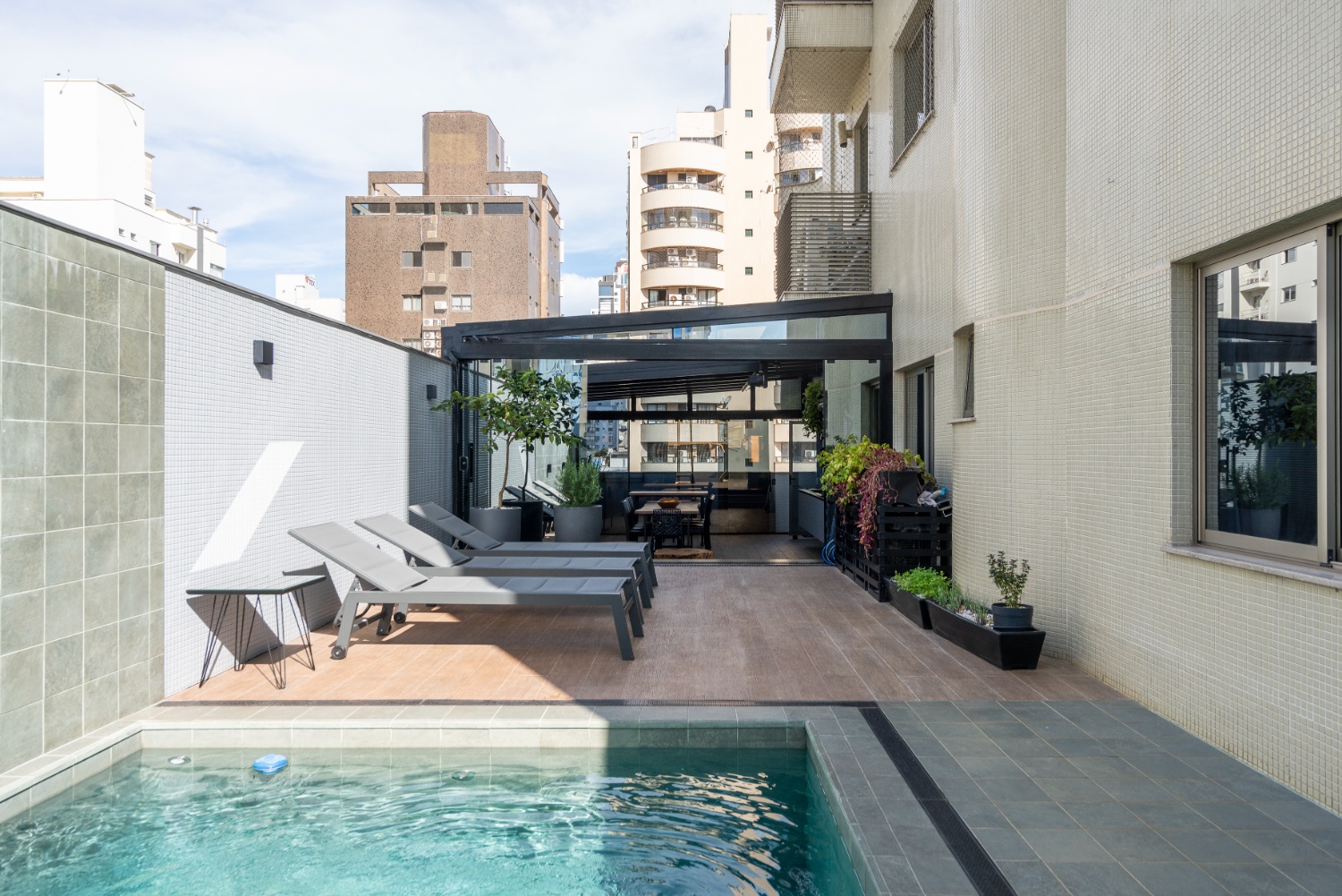Apartamento no Residencial Tuthmés em Balneário Camboriú - foto 24