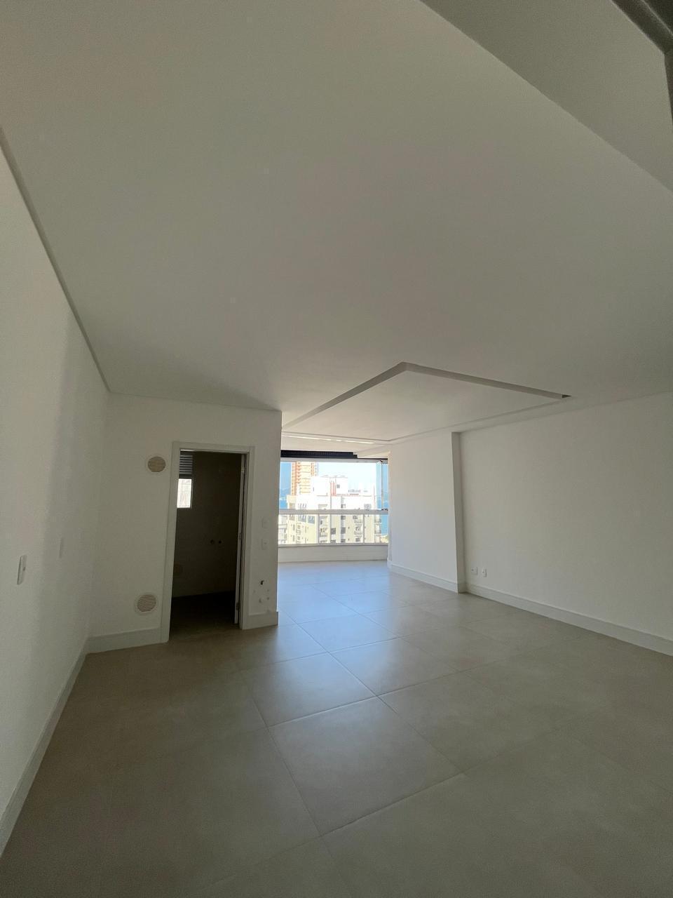 Apartamento no Ed. Pleniluni em Meia Praia - Itapema - foto 9