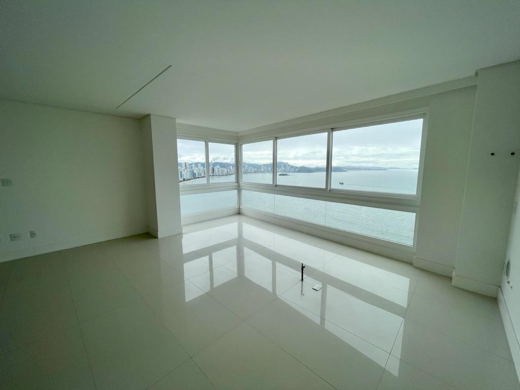Cobertura Triplex no Ed. Gran Palazzo em Balneário Camboriú - foto 19