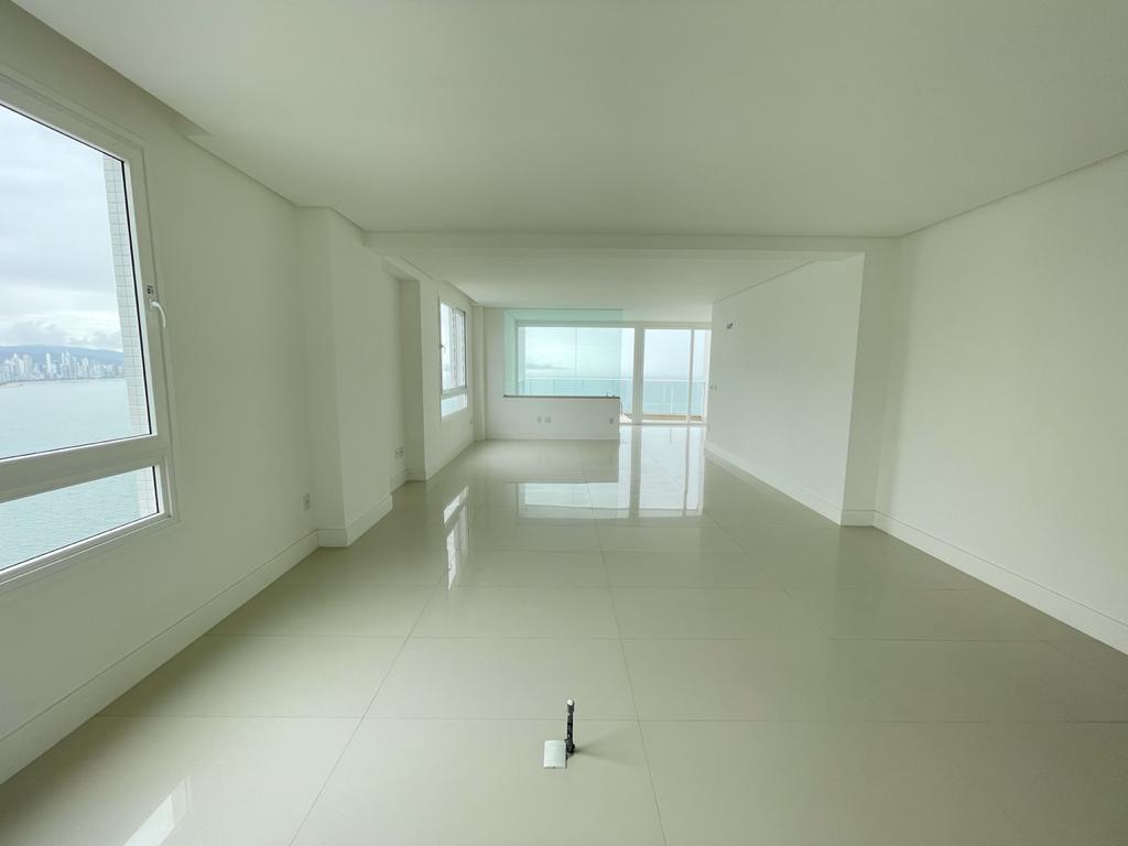 Cobertura Triplex no Ed. Gran Palazzo em Balneário Camboriú - foto 20