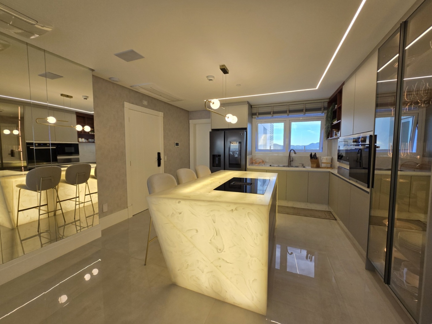 Apartamento no Ed. One Tower em Balneário Camboriú - foto 9
