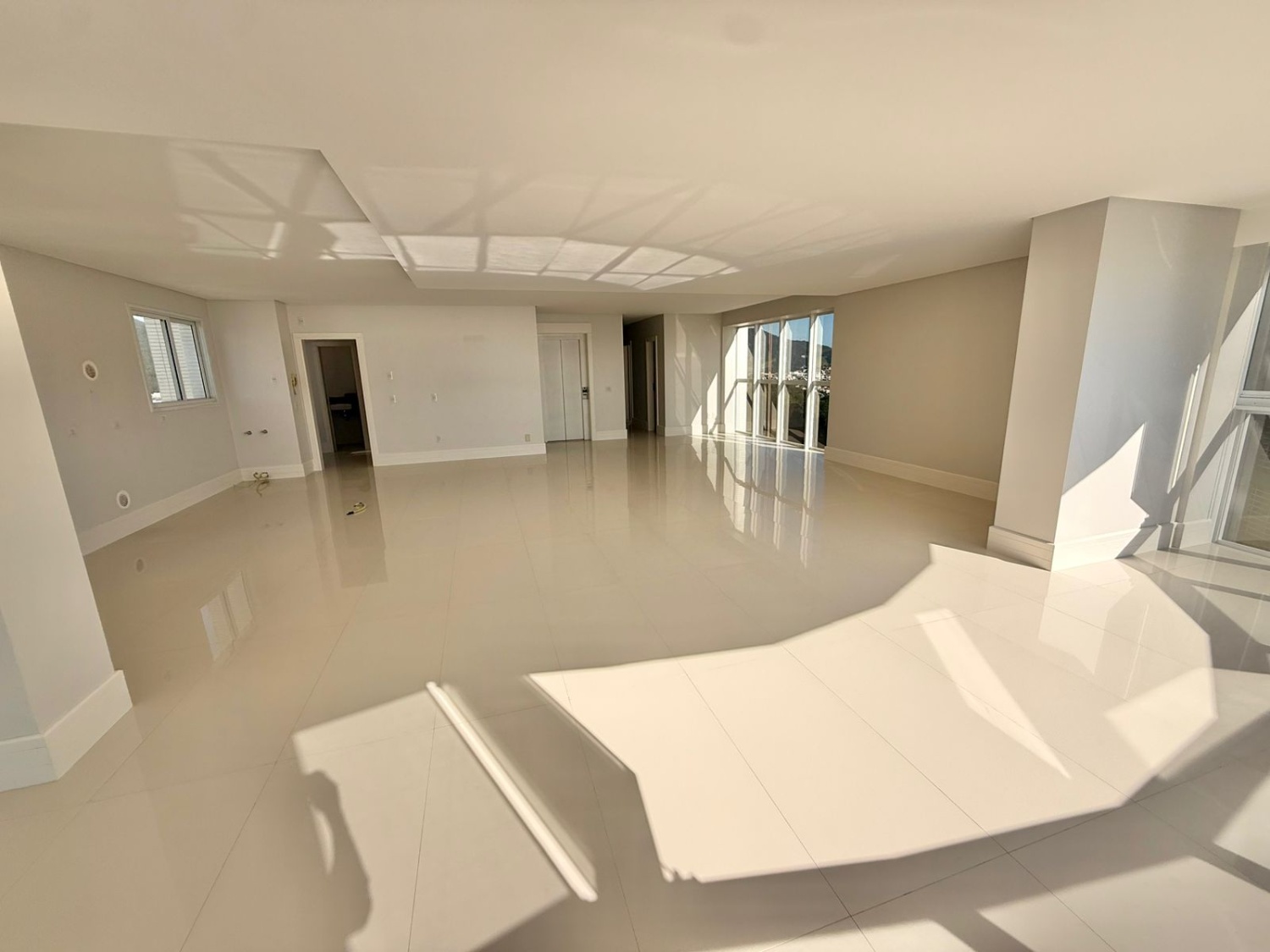 Apartamento no Ed. Ibiza Towers em Balneário Camboriú - foto 9