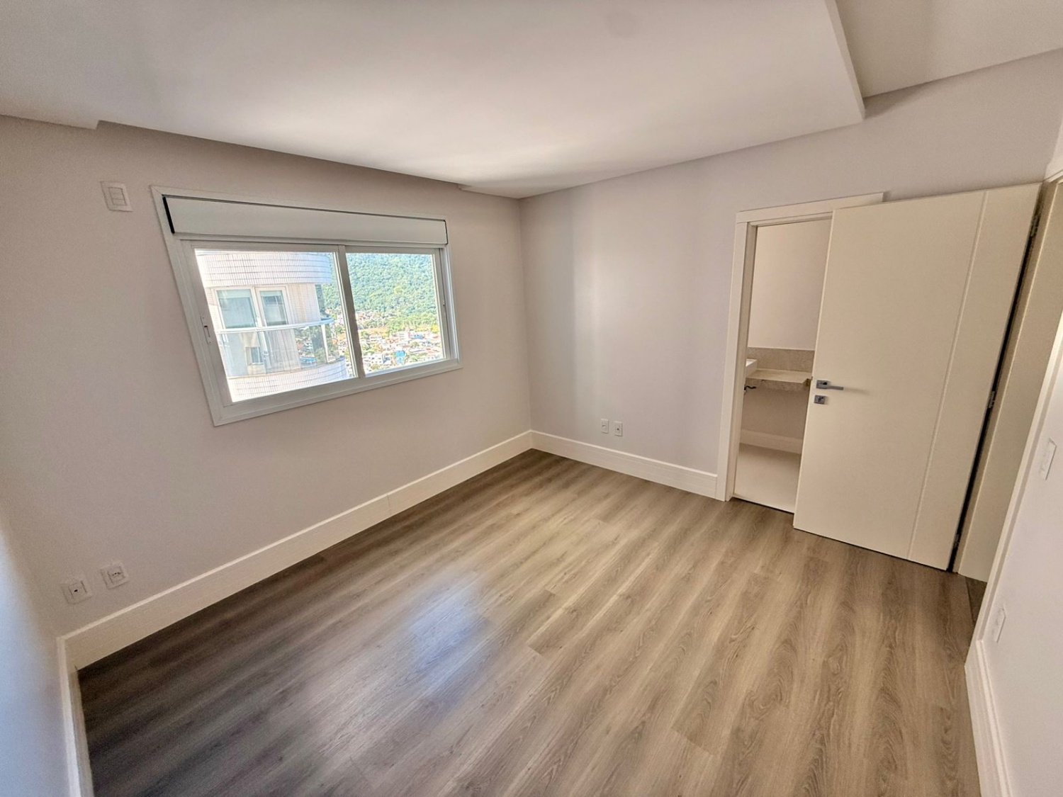 Apartamento no Ed. Ibiza Towers em Balneário Camboriú - foto 20