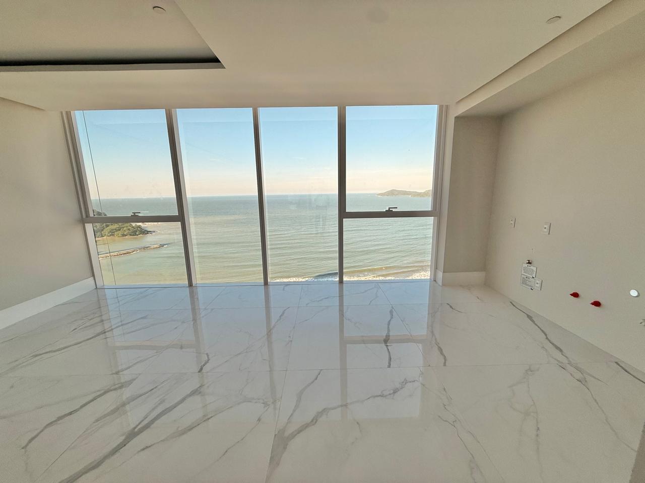 Apartamento no Edifício Boreal Tower na Barra Norte em Balneário Camboriú