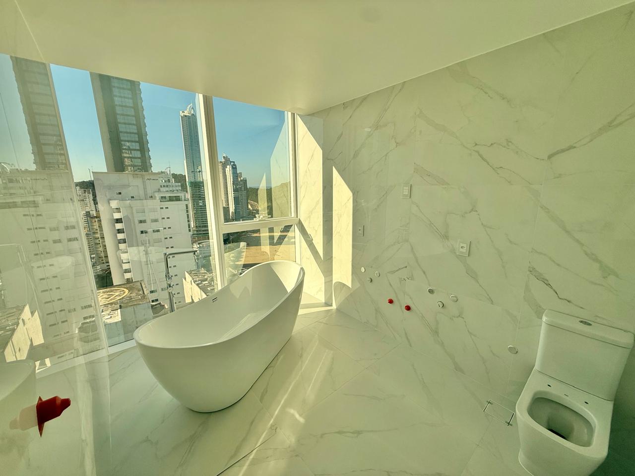 Apartamento no Edifício Boreal Tower na Barra Norte em Balneário Camboriú - foto 11