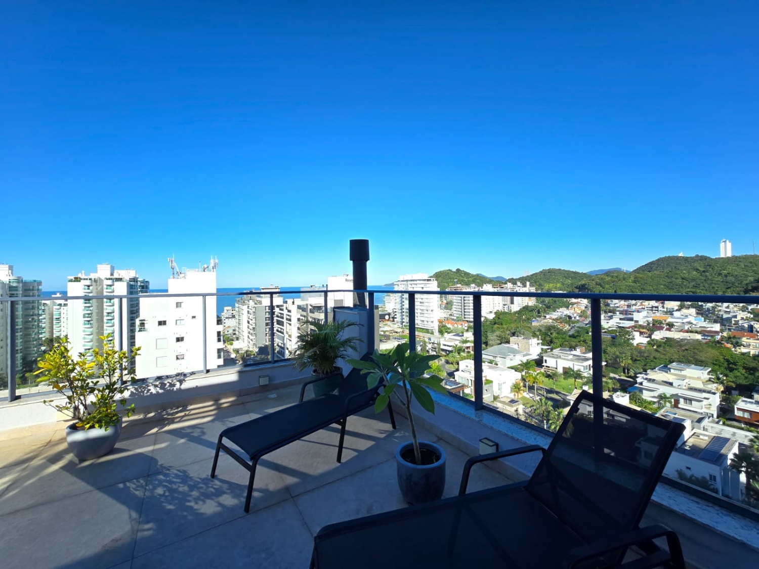 Cobertura Triplex no Edifício Unique na Praia Brava - foto 12