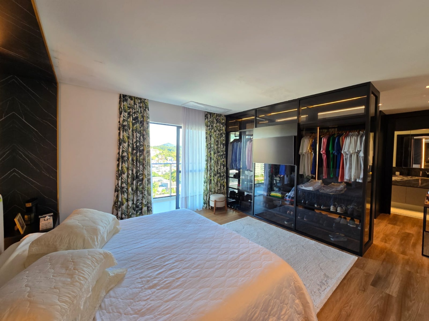 Cobertura Triplex no Edifício Unique na Praia Brava - foto 16