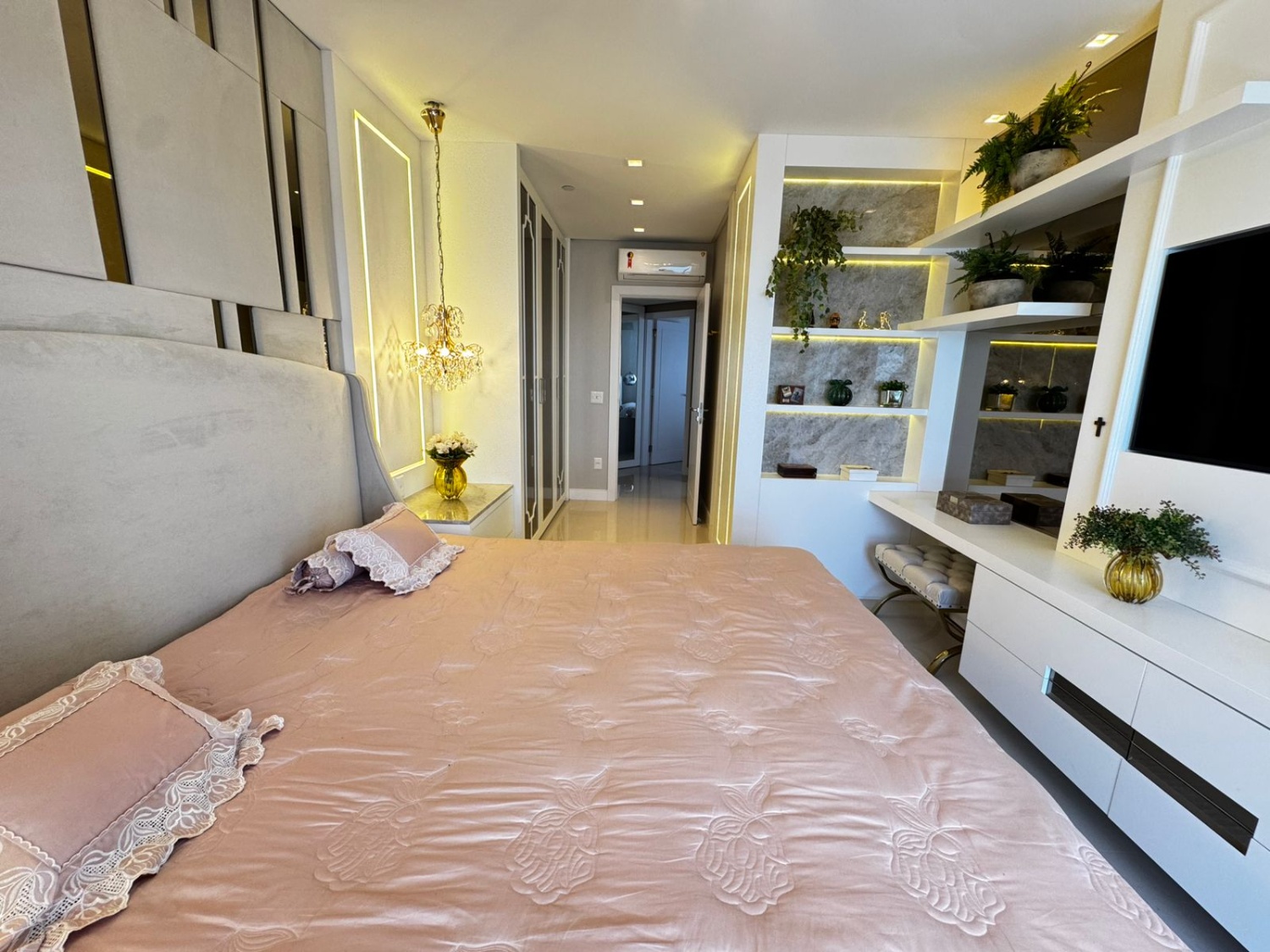 Apartamento no Ed. New York em Balneário Camboriú - foto 8