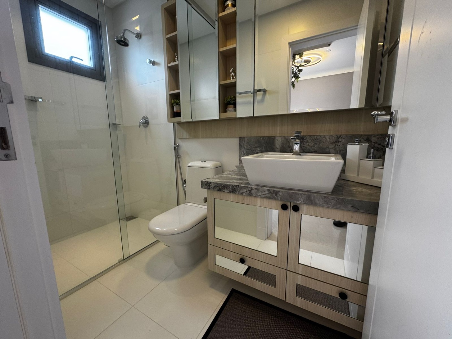 Apartamento no Ed. New York em Balneário Camboriú - foto 13