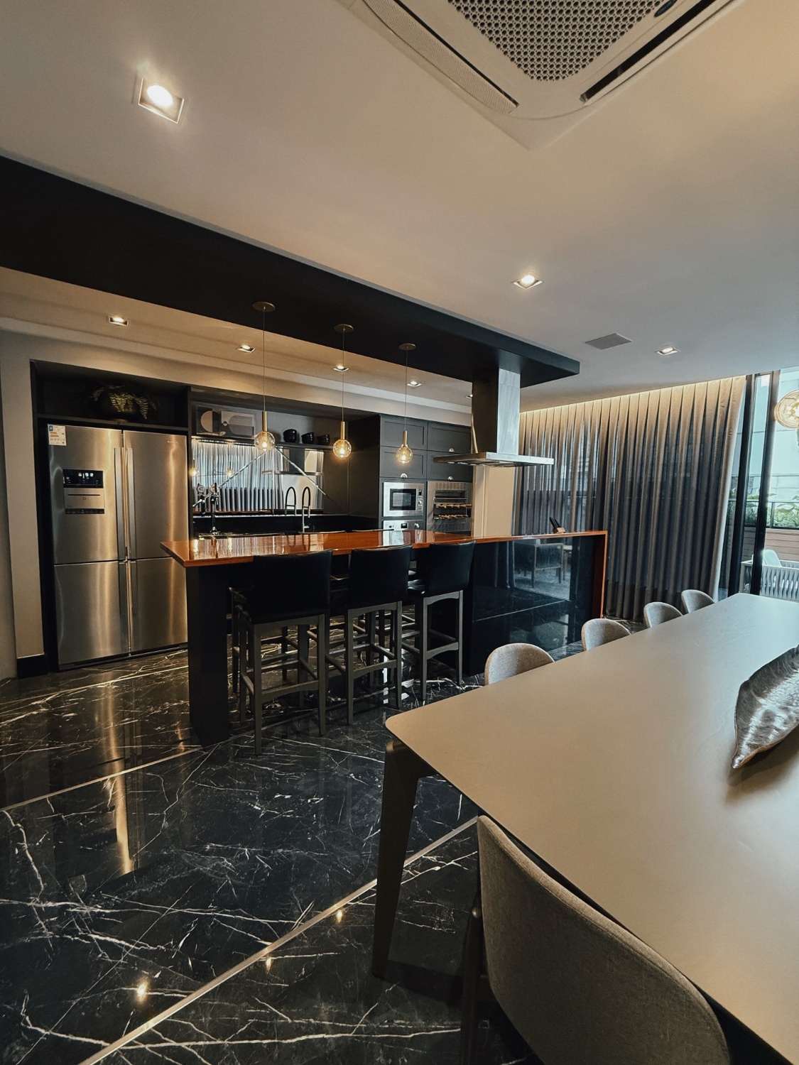 Apartamento no Ed. South Beach em Balneário Camboriú - foto 36