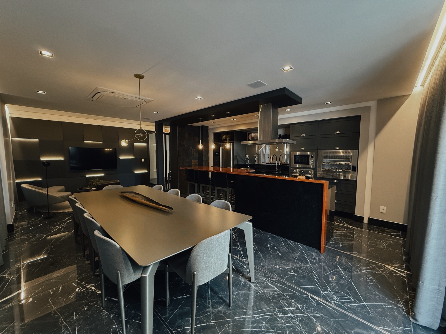 Apartamento no Ed. South Beach em Balneário Camboriú - foto 37