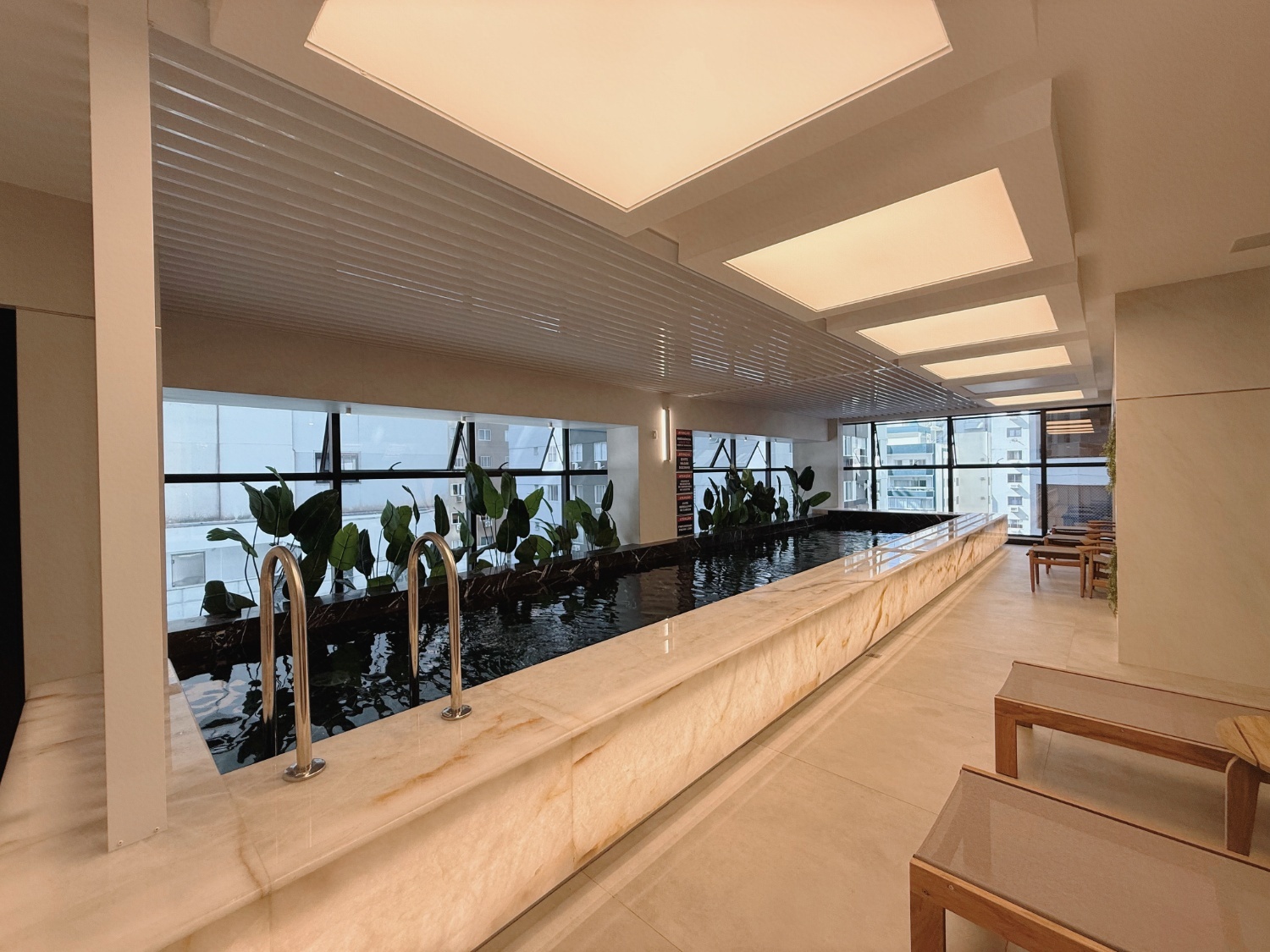 Apartamento no Ed. South Beach em Balneário Camboriú - foto 44