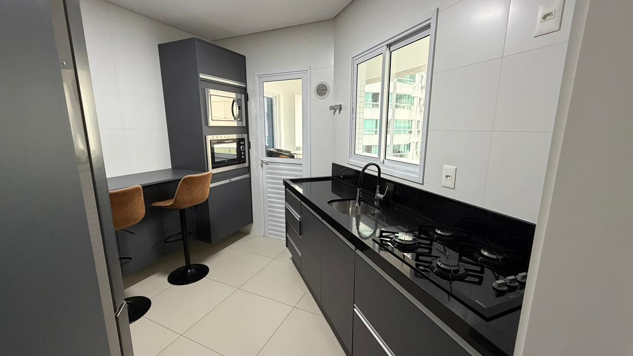 Apartamento no Ed. Esquina Bella em Balneário Camboriú - foto 9