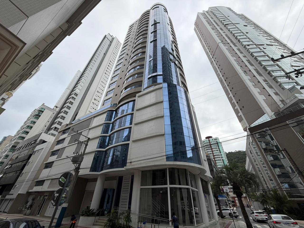 Apartamento no Ed. Esquina Bella em Balneário Camboriú - foto 21