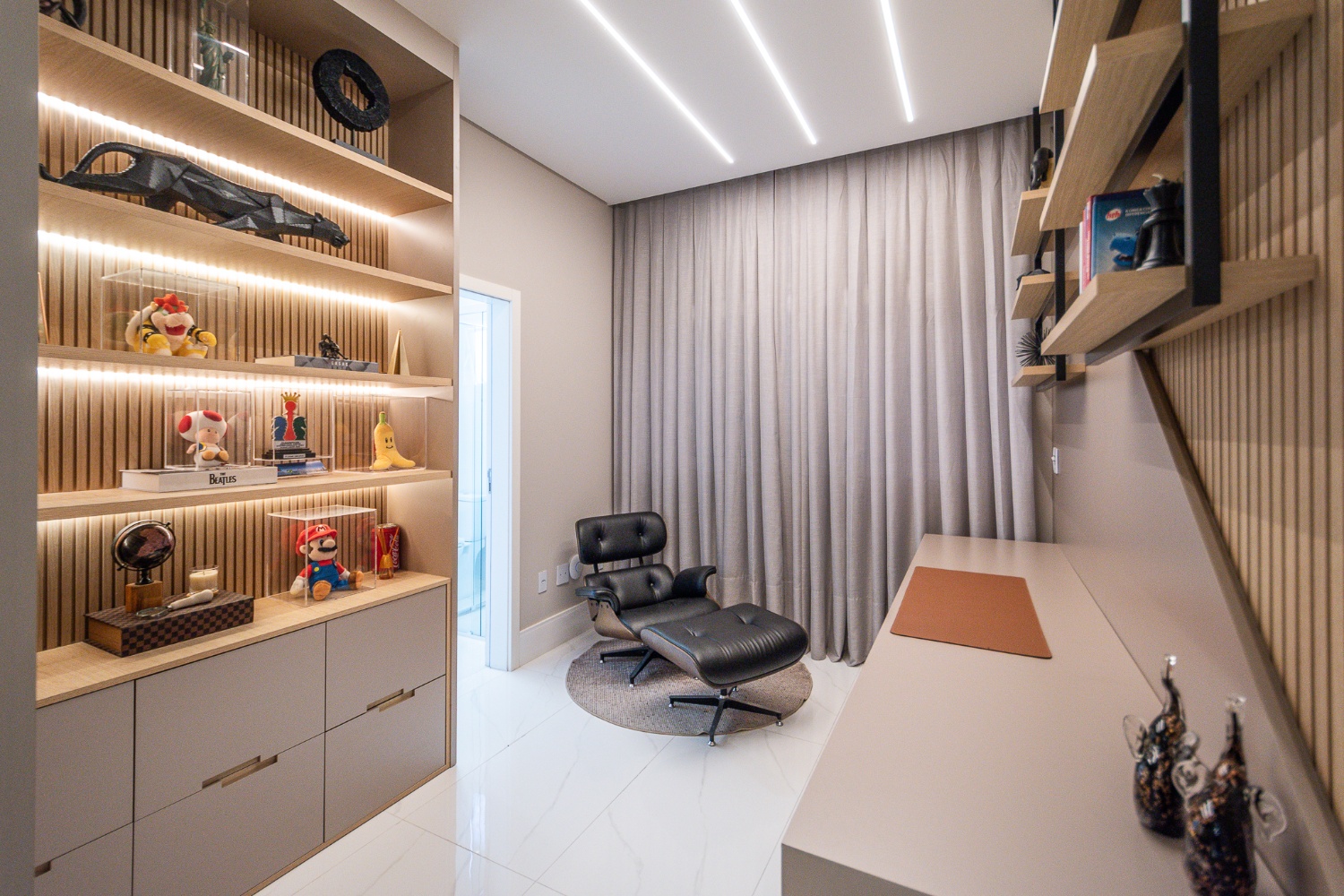 Cobertura Duplex no Ed. Mônaco Residence em Meia Praia - Itapema - foto 11