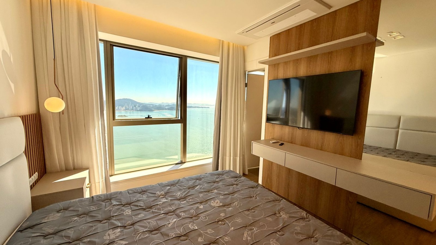 Apartamento no Ed. Yachthouse by Pininfarina na Barra Sul em Balneário Camboriú - foto 11