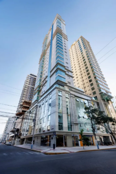 Cobertura Duplex no Ed. Grand Soleil em Meia Praia - Itapema - foto 14