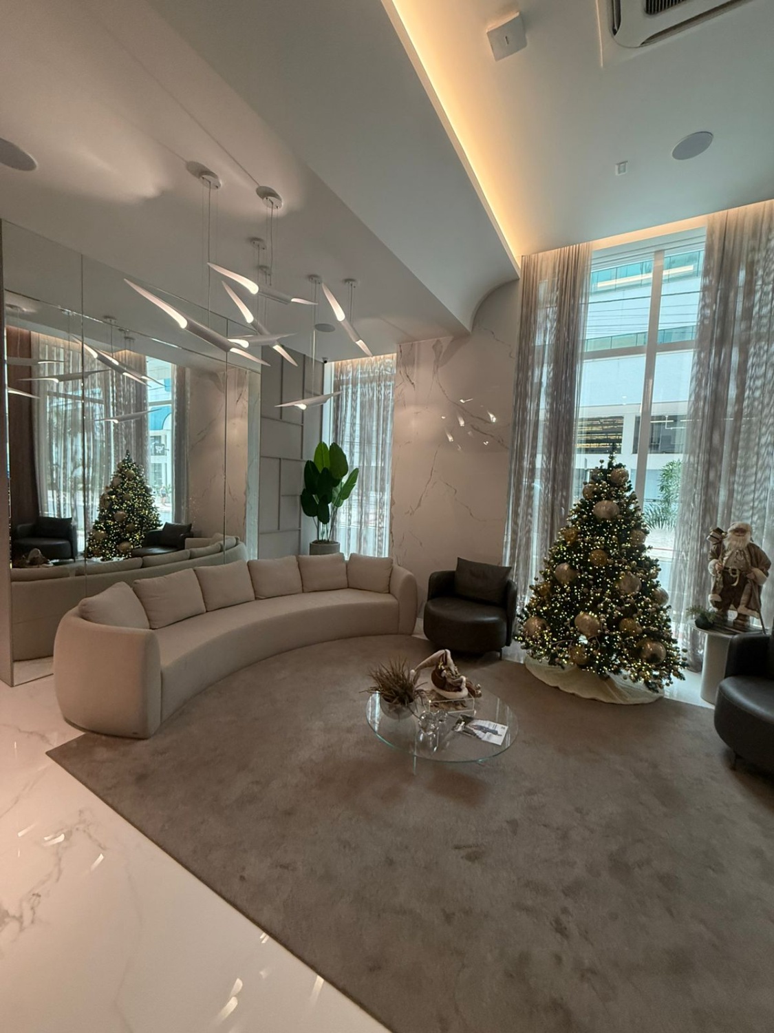 Apartamento no Ed. Skyline Tower em Balneário Camboriú - foto 20