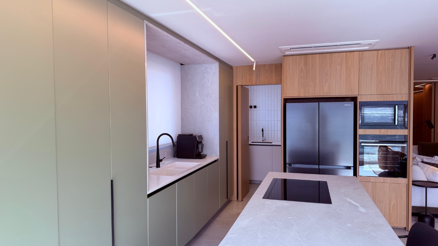 Apartamento no Ed. Le Blanc em Praia Brava - foto 6