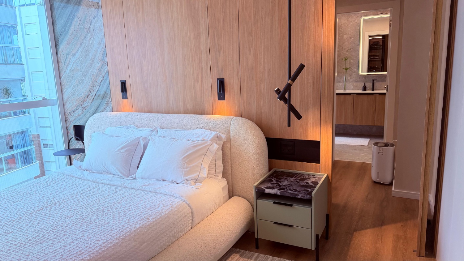 Apartamento no Ed. Le Blanc em Praia Brava - foto 13