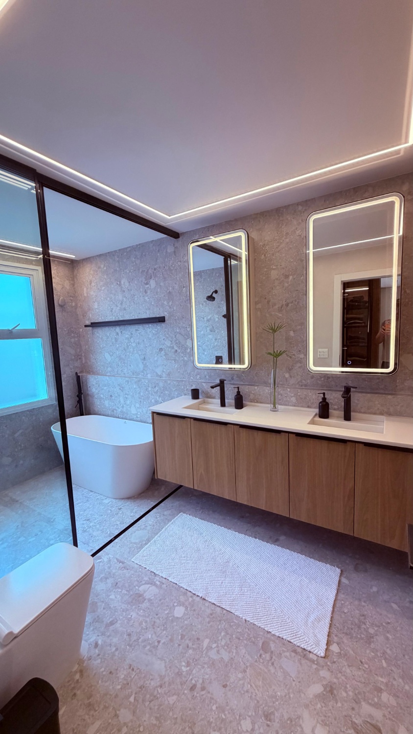 Apartamento no Ed. Le Blanc em Praia Brava - foto 15