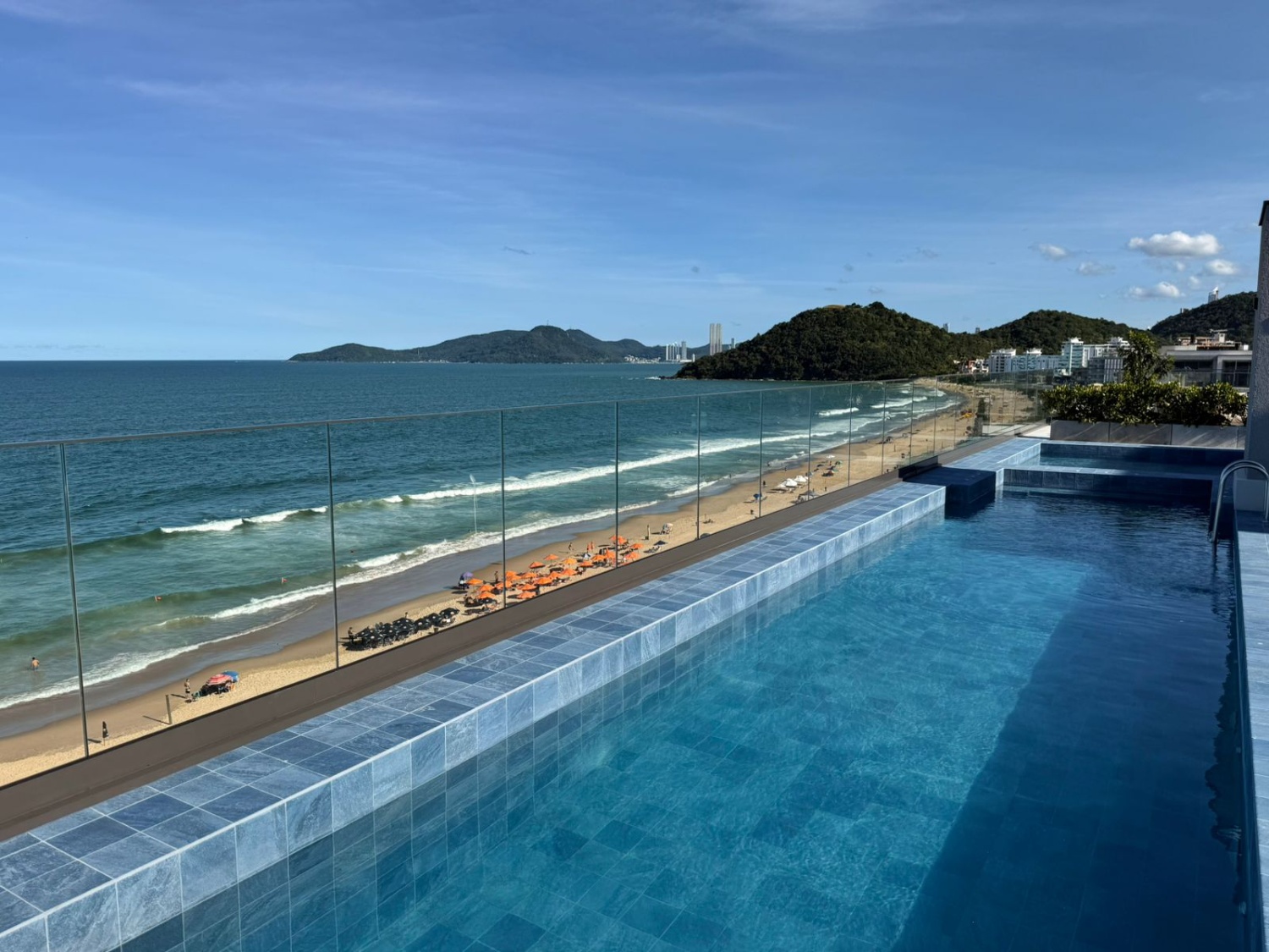 Apartamento no Ed. Singolare na Praia Brava - foto 8
