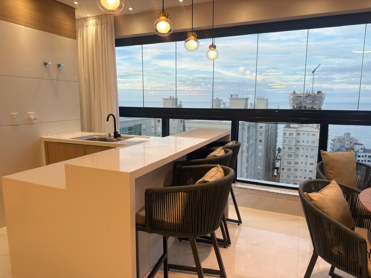 Apartamento no Ed. Noah em Itapema - foto 2