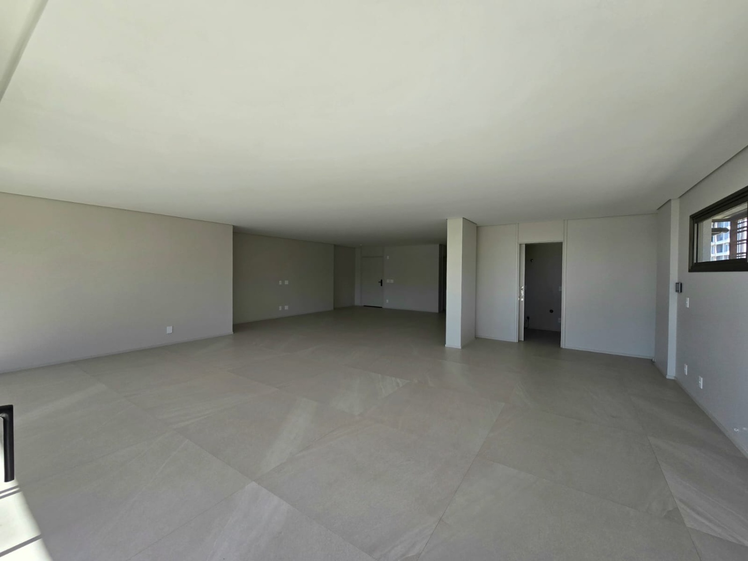 Apartamento no Ed. Tirreno Residenziale na Praia Brava de Praia Brava - foto 4