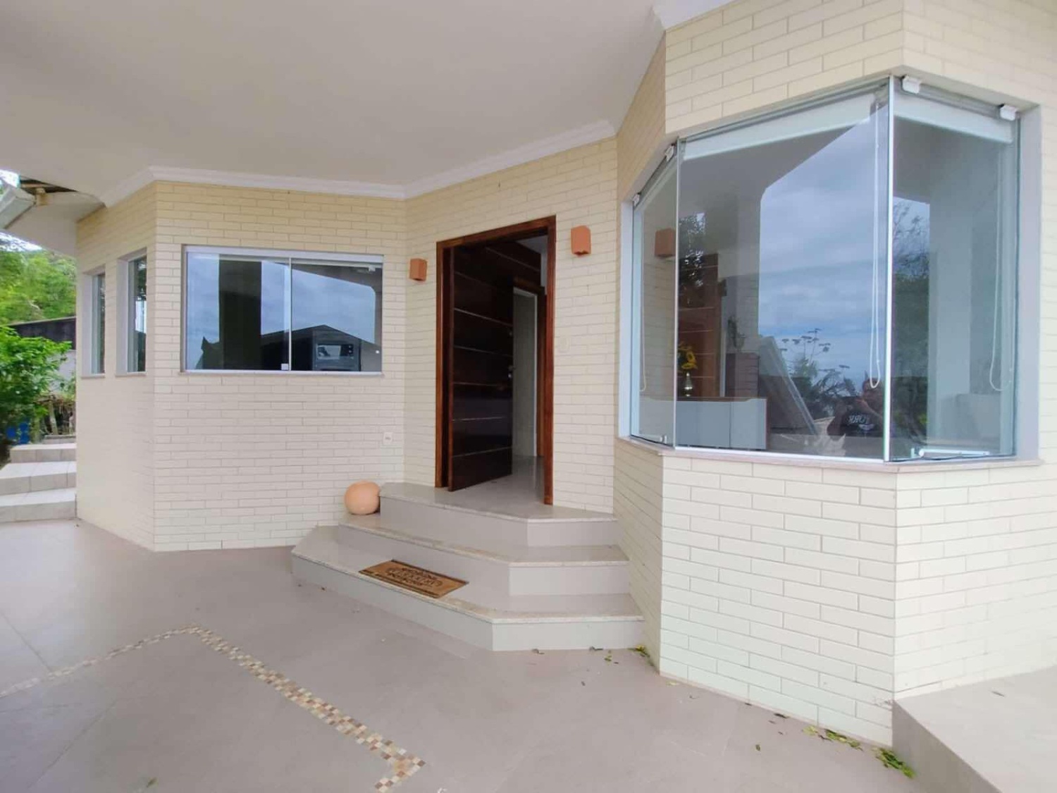Casa de Alto Padrão na Praia de Taquaras em Balneário Camboriú - foto 4