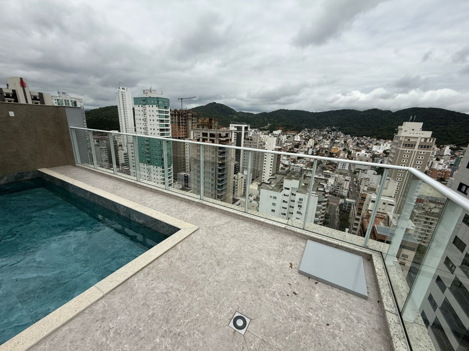 Cobertura Duplex no Ed. Olimpia Residence em Balneário Camboriú - foto 3