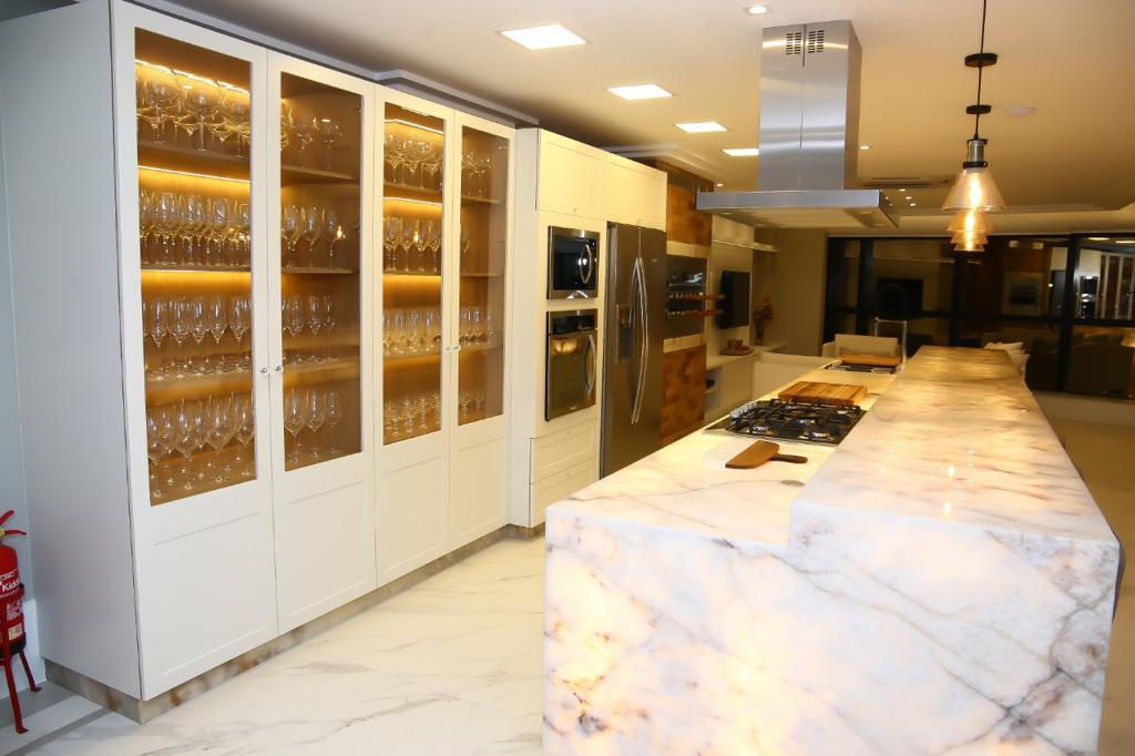 Apartamento Frente Mar no Ed. Infinity Club Residence em Itapema - foto 16