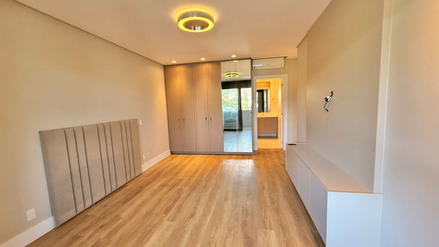Casa no Cond. Porto Riviera na Praia Brava - foto 18