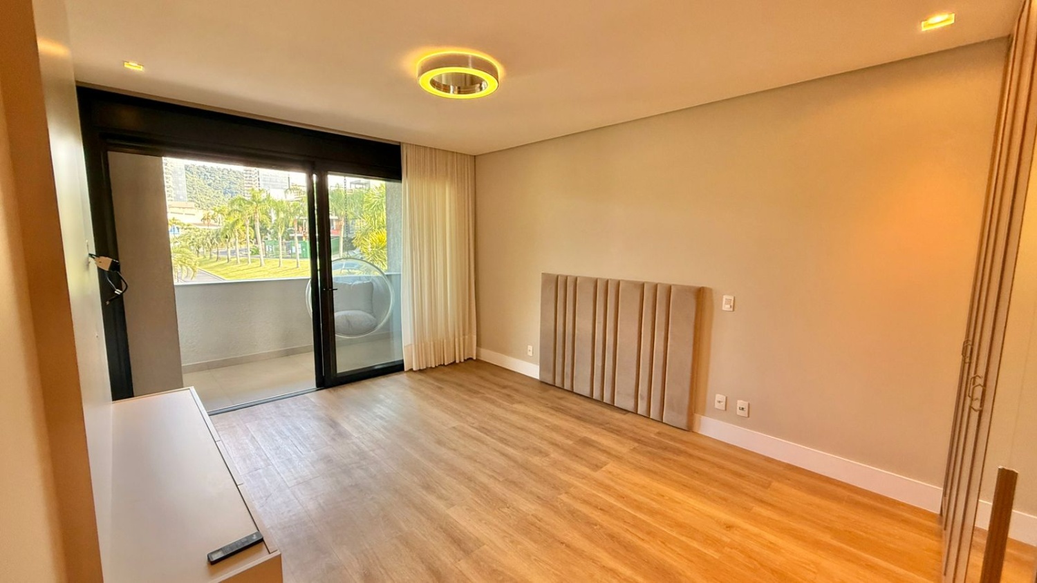 Casa no Cond. Porto Riviera na Praia Brava - foto 20