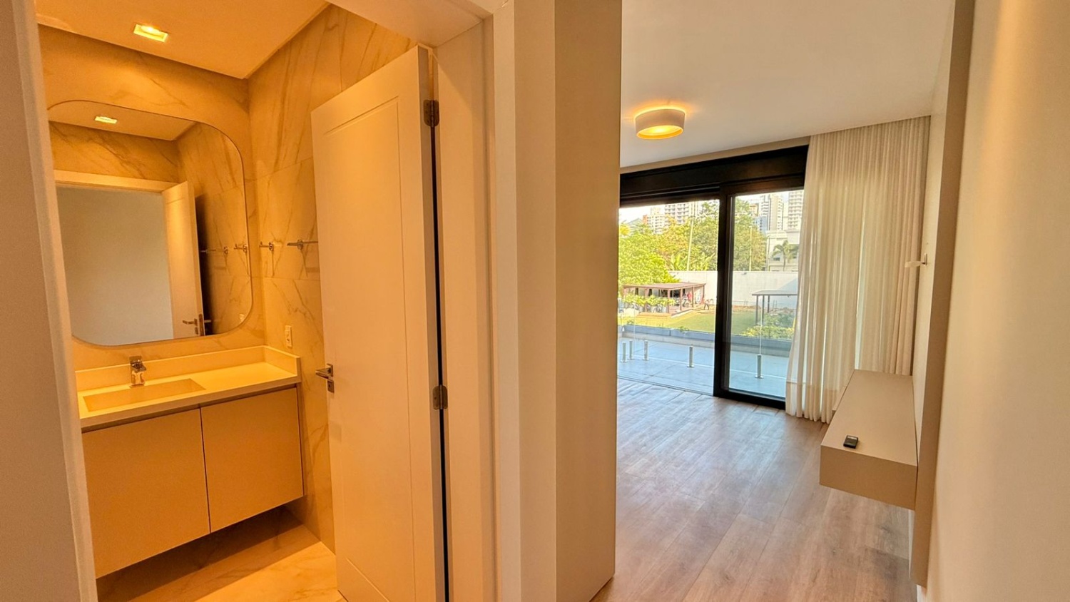 Casa no Cond. Porto Riviera na Praia Brava - foto 21