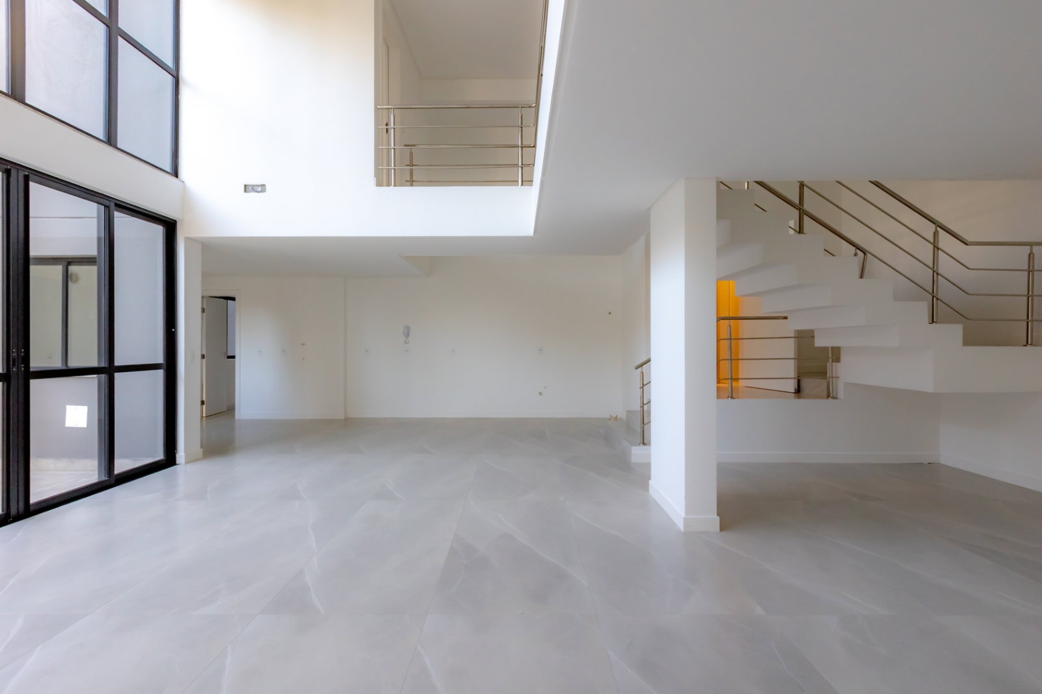 Apartamento Diferenciado no Ed. Brava Garden na Praia Brava - foto 5