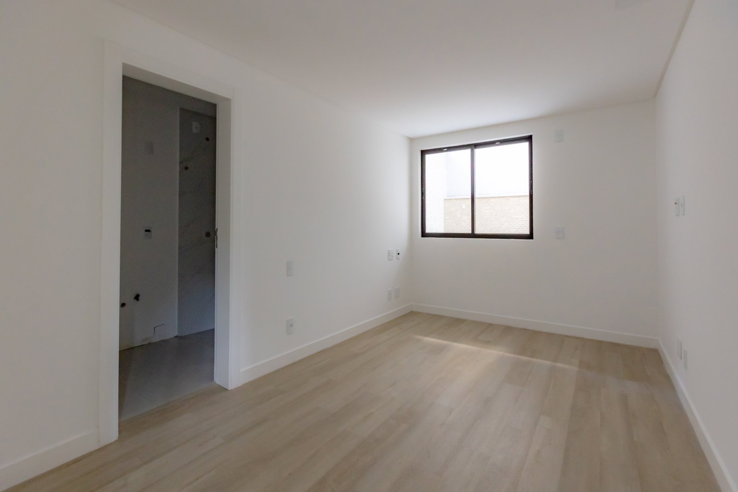 Apartamento Diferenciado no Ed. Brava Garden na Praia Brava - foto 11