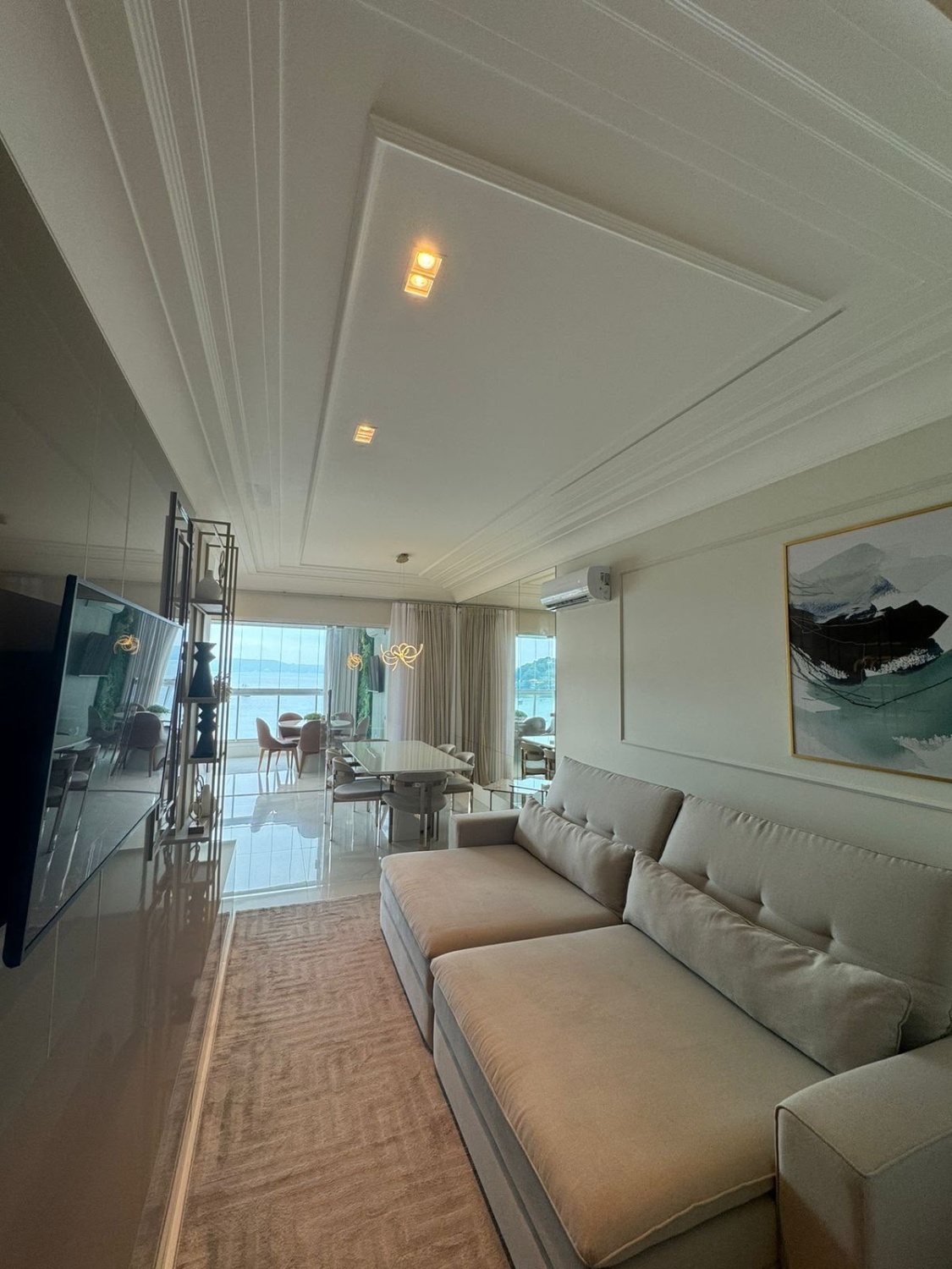 Petit Château - Apartamento no Ed. Petit Château em Itapema/SC